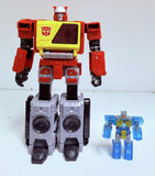 Transformers War for Cybertron: Kingdom Voyager Blaster (Loose)