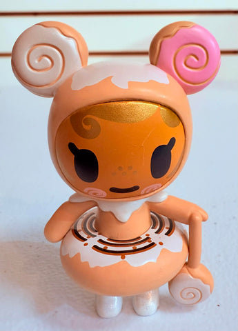 Tokidoki Donutella and Her Sweet Friends Series 4: Cinn'a Bella