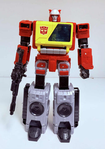 Transformers War for Cybertron: Kingdom Voyager Blaster (Loose)